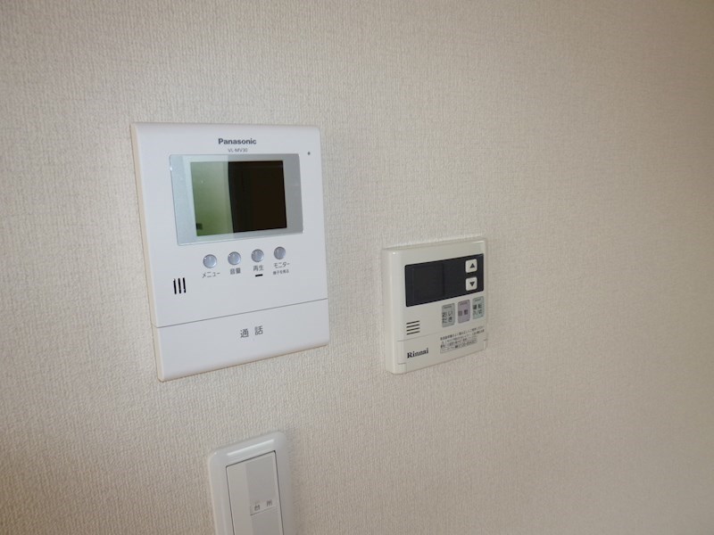 セキュリティ　写真は類似