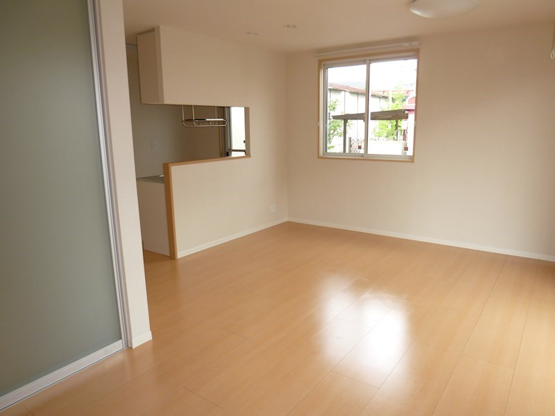 居室・リビング　写真は類似