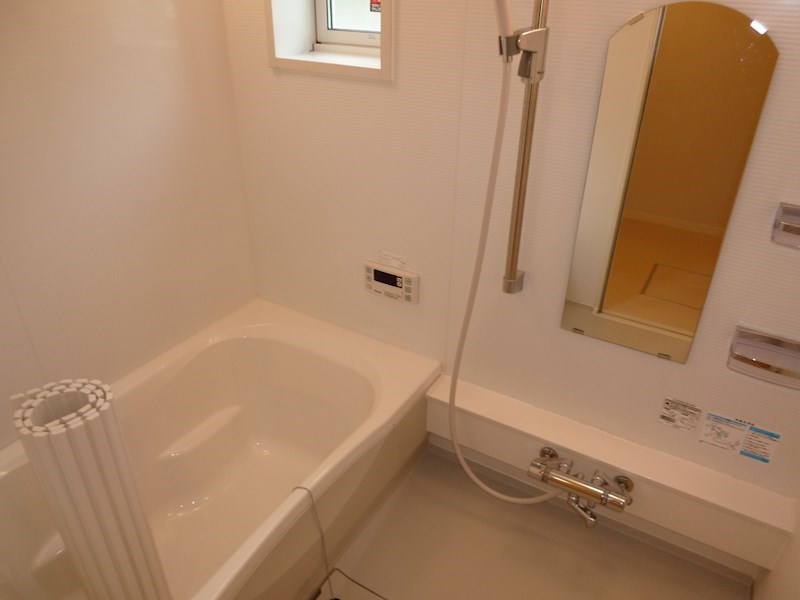 バス・シャワールーム　写真は類似