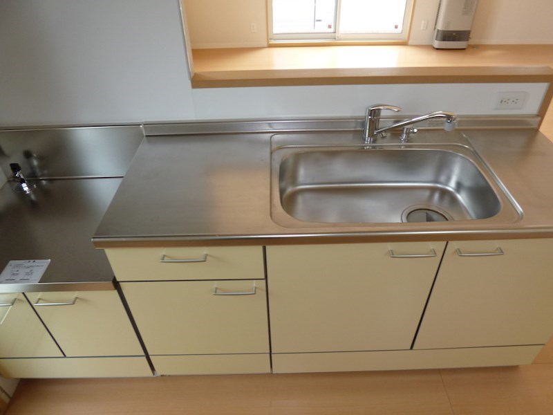 キッチン　写真は類似