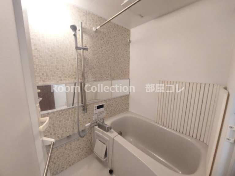 バス・シャワールーム　※同物件他部屋写真　反転場合有　現状優先