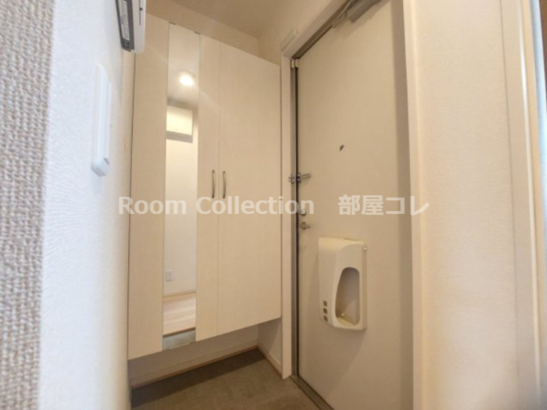 玄関　※同物件他部屋写真　反転場合有　現状優先