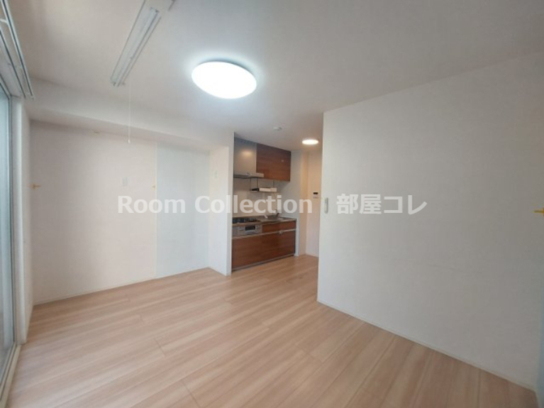 居室・リビング　※同物件他部屋写真　反転場合有　現状優先