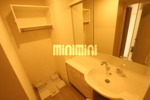 洗面設備　室内写真です。