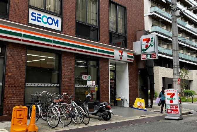 コンビニ　セブンイレブン 大阪淡路町2丁目店（コンビニ）まで55m