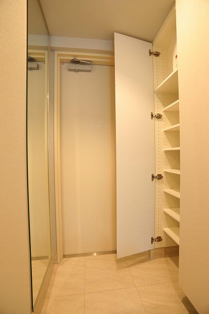 玄関　玄関※別部屋参考写真