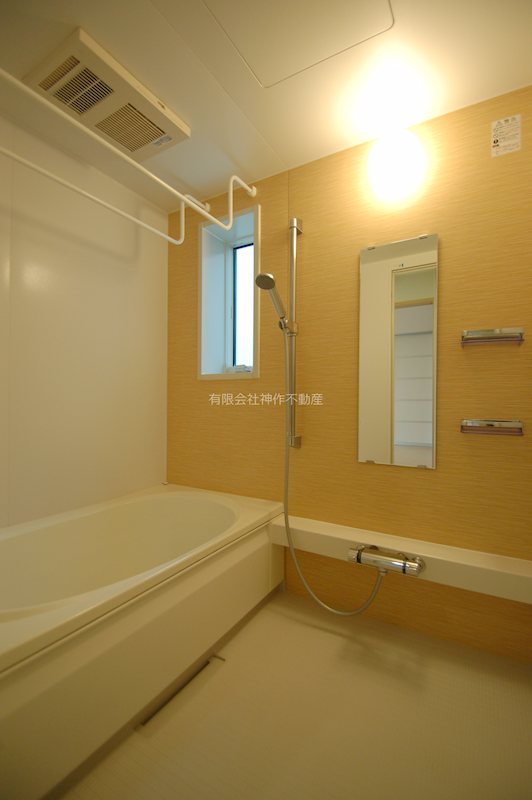 バス・シャワールーム　浴室乾燥機