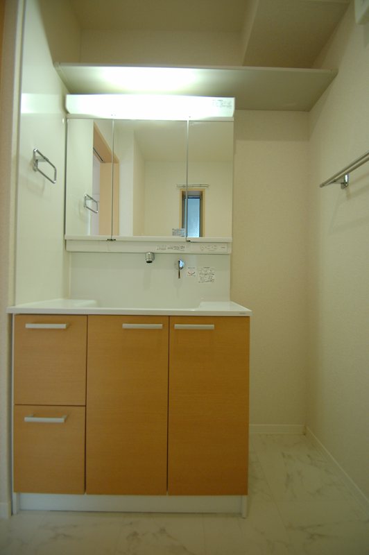 洗面設備　洗髪洗面化粧台