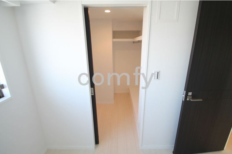 収納　ウォークインクローゼット