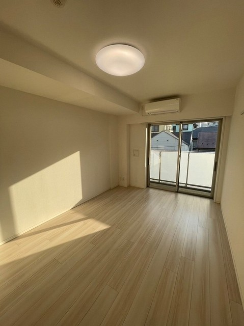 バルコニー　バルコニーあります