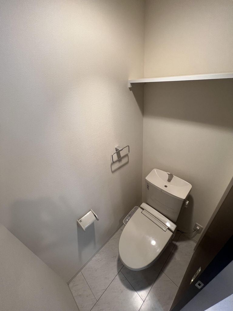 トイレ　別部屋参考画像