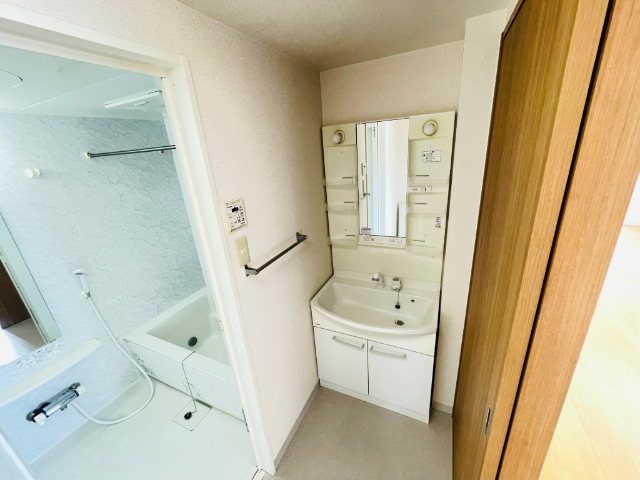 その他共有部分　エレベータあります