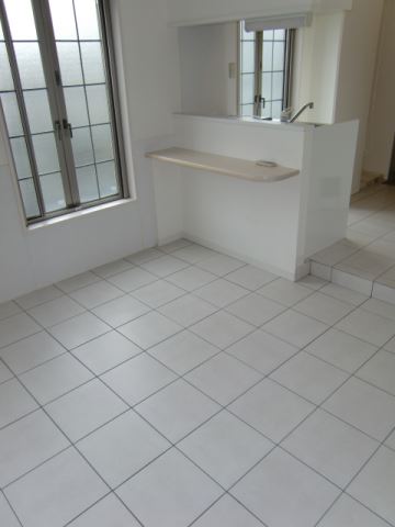 居室・リビング　角部屋、反転タイプの室内写真（参考写真）になります。