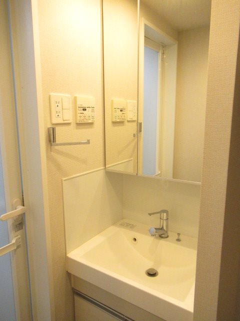 洗面設備　※参考写真