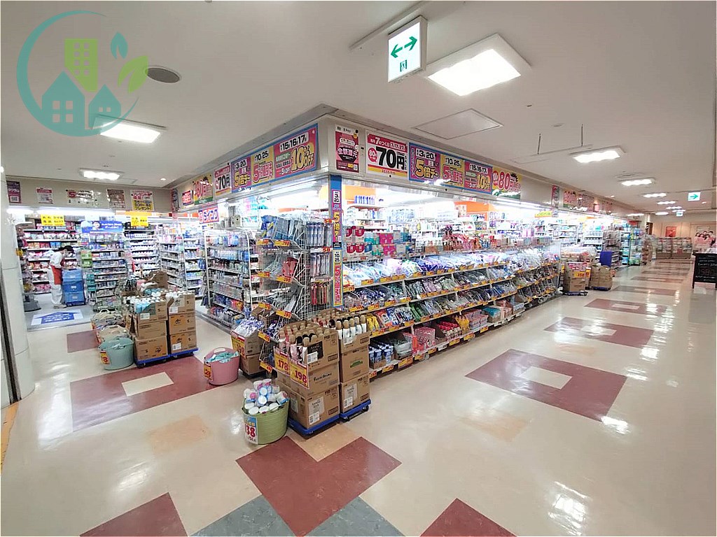 ドラックストア　ダイコクドラッグ フォレスタ六甲店（ドラッグストア）まで590m