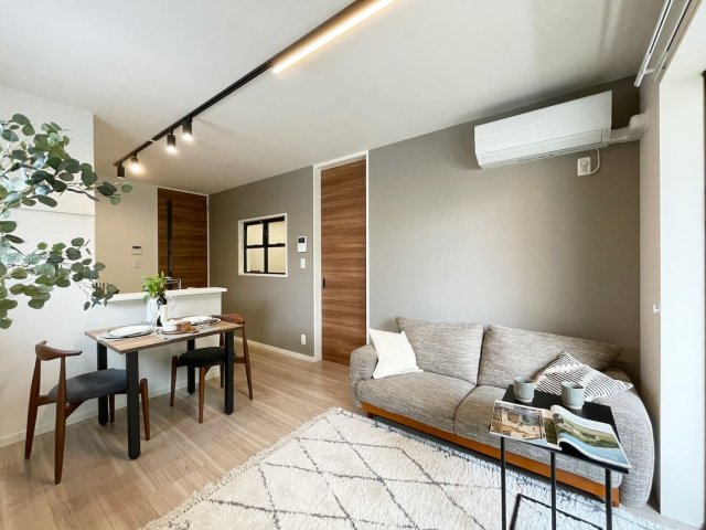 その他　全部屋照明付き♪