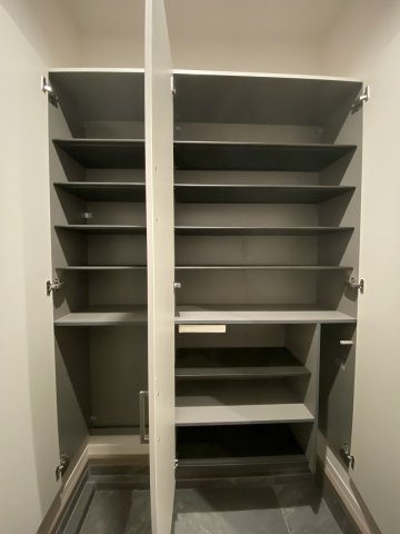 玄関　シューズボックス！！