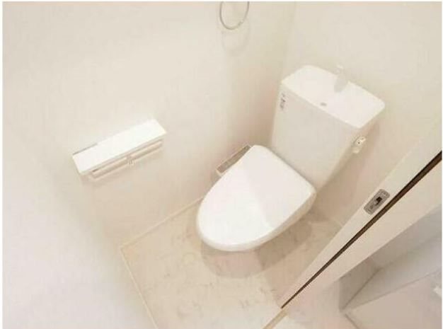 トイレ　別部屋参考写真