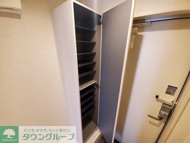 玄関　お問合せはタウンハウジングまで！※現地待合わせ相談可能