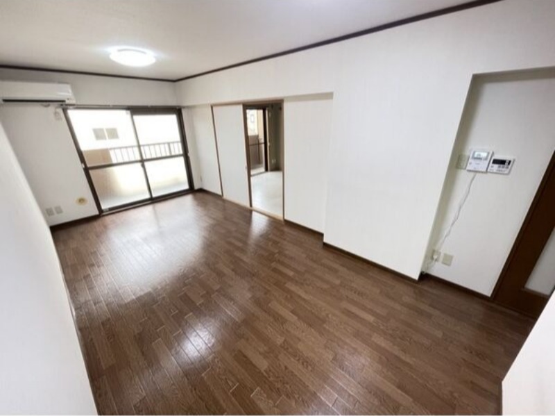 居室・リビング　図面と現状に相違がある場合には現状を優先