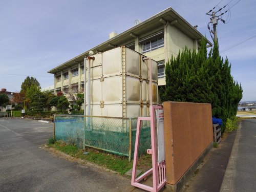 小学校　奈良市立帯解小学校（小学校）まで1880m