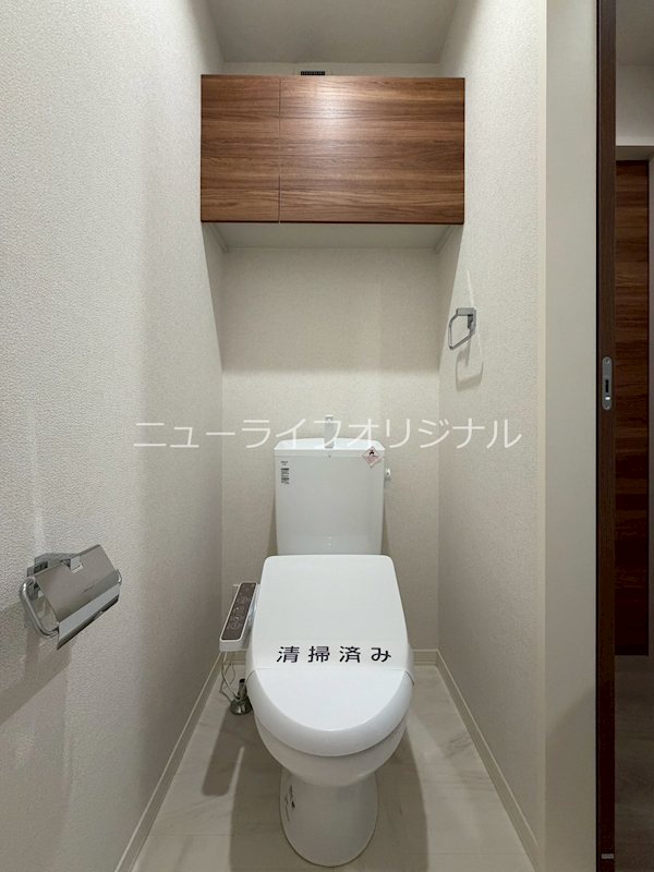 トイレ　あると嬉しい温水洗浄便座付き♪