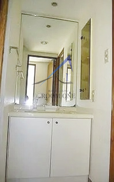 洗面設備　洗面台です。