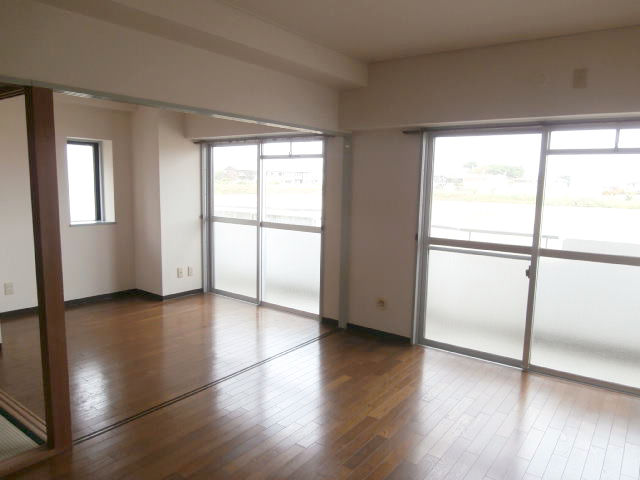 居室・リビング　同仕様