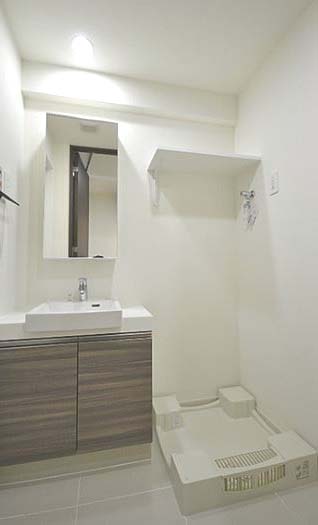 洗面設備　★収納付き、独立洗面台★