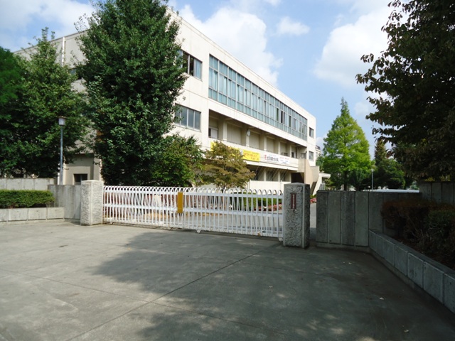 中学校　熊谷市立三尻中学校（中学校）まで1902m