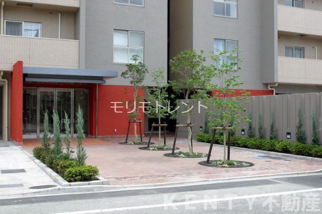 エントランス　清潔なエントランスです