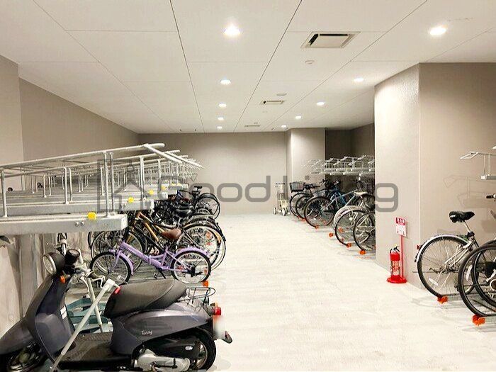 駐車場　駐輪場