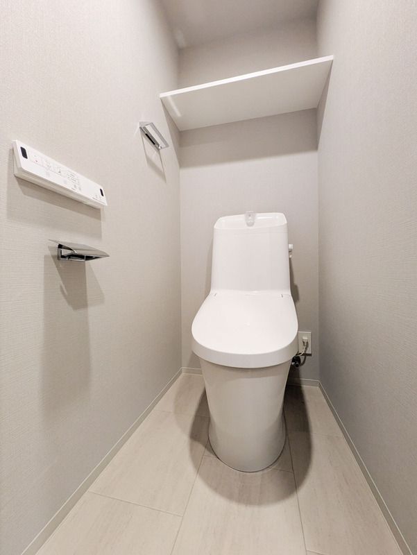 トイレ　参考写真（同物件別部屋）