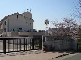 中学校　八王子市立別所中学校（中学校）まで1003m