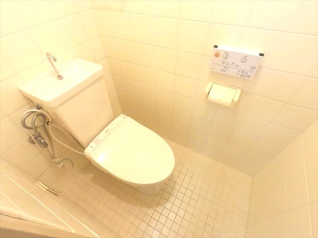 トイレ　ウォシュレット