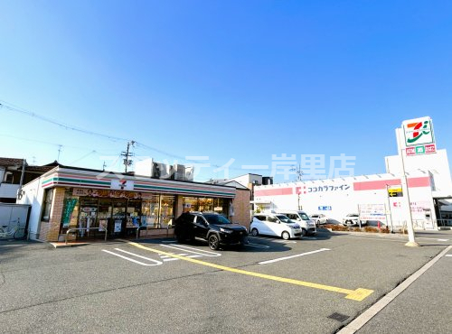 コンビニ　セブンイレブン 大阪住吉1丁目店（コンビニ）まで560m