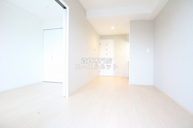 居室・リビング　ゆったりとくつろげる、落ち着きのある居室空間です