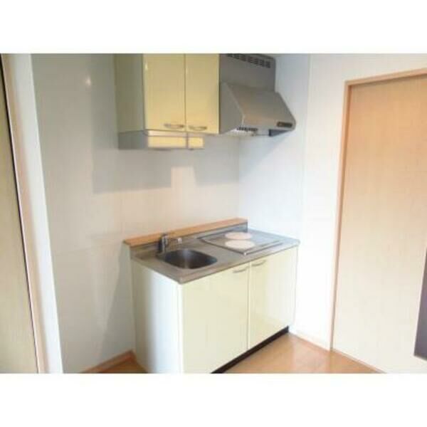 キッチン　※写真は同タイプ住戸です。