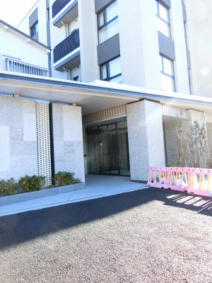 その他共有部分　インターネット使用料無料　　各住戸前戸別宅配ボックス完備　I