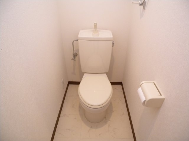 トイレ　ヴィラージュウィン