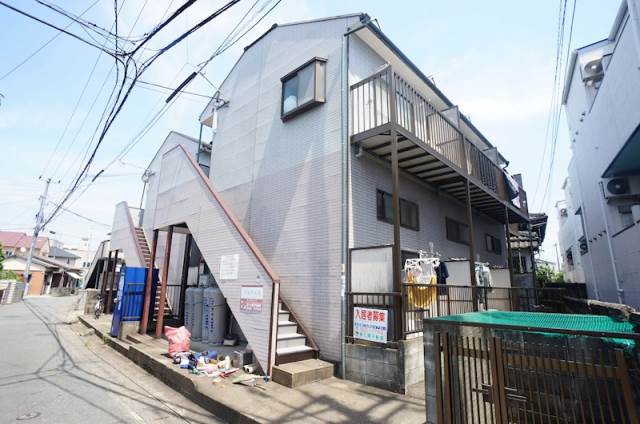 建物外観　敷金・礼金不要で初期費用抑えられます