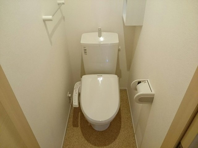 トイレ　シンプルで使いやすいトイレです