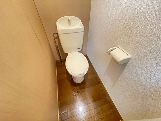 トイレ　※別部屋の写真です