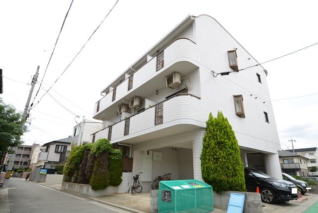 建物外観　オートロック付きでセキュリティ安心♪