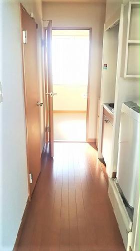 玄関　間取りによって仕様は異なります。