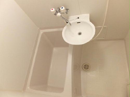 バス・シャワールーム　バス・トイレ別です♪