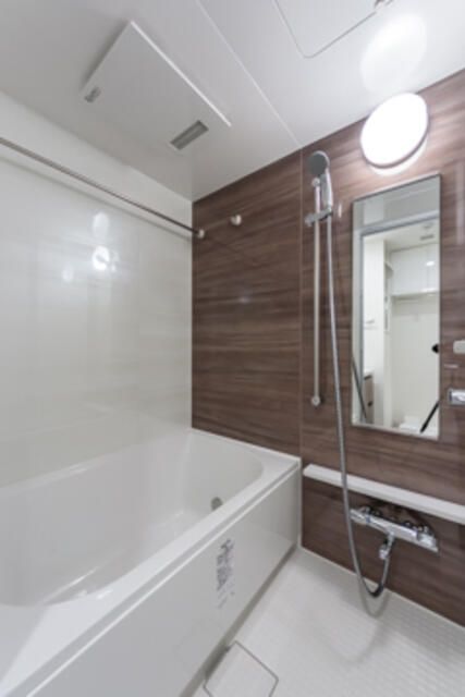 バス・シャワールーム　写真は同タイプ住居です。