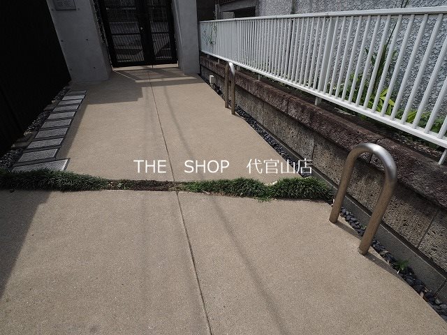 その他共有部分　バイク置き場有（月/3，000円税別）