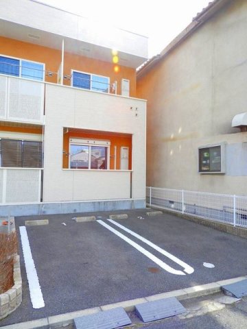 駐車場　駐車場完備です