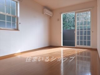 居室・リビング　エアコン付き